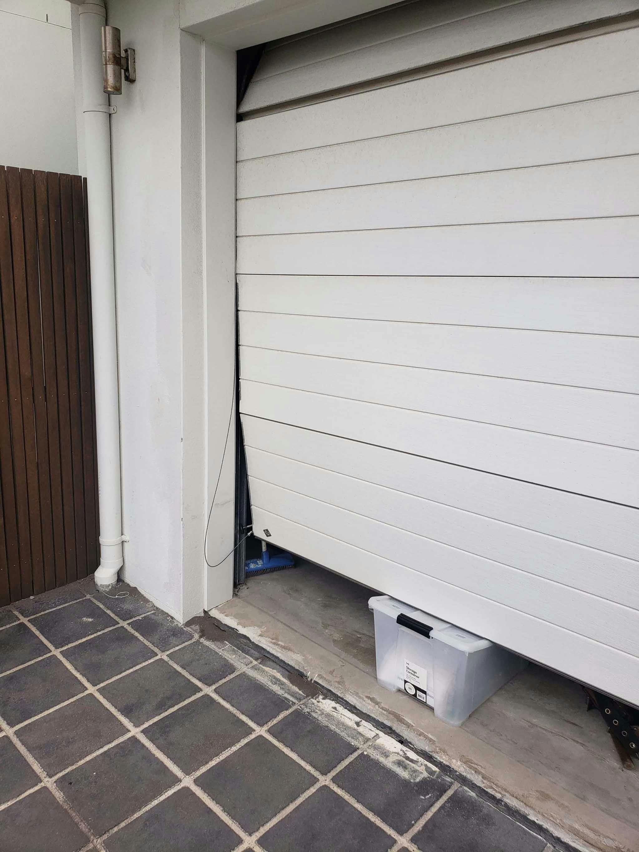 Garage door repairs Sunshine Coast