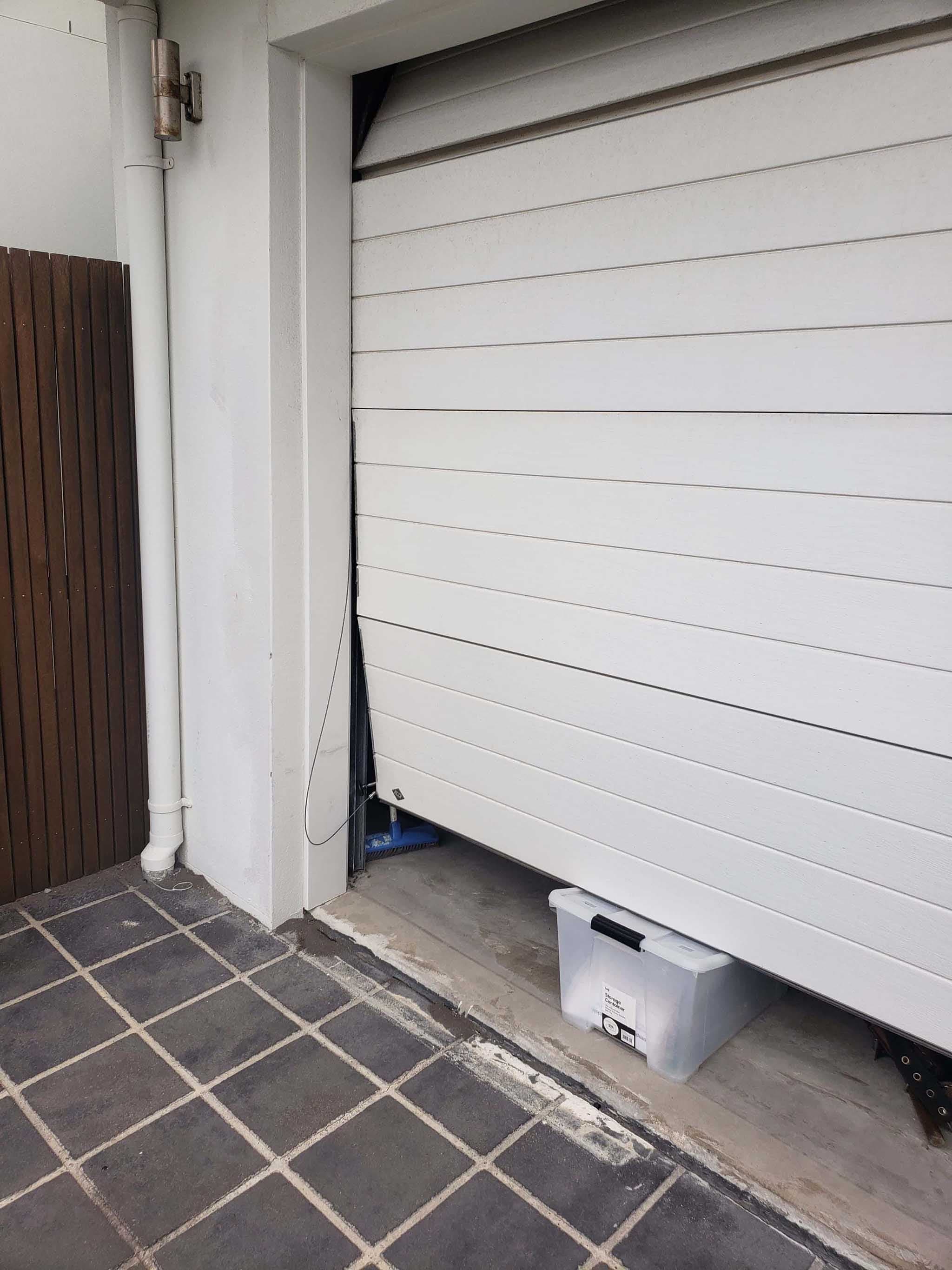 Garage door repairs Sunshine Coast